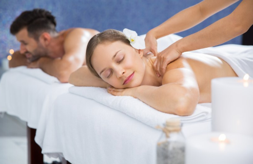 couples massage retreat