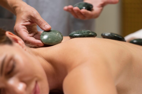 hot stone massage treatment