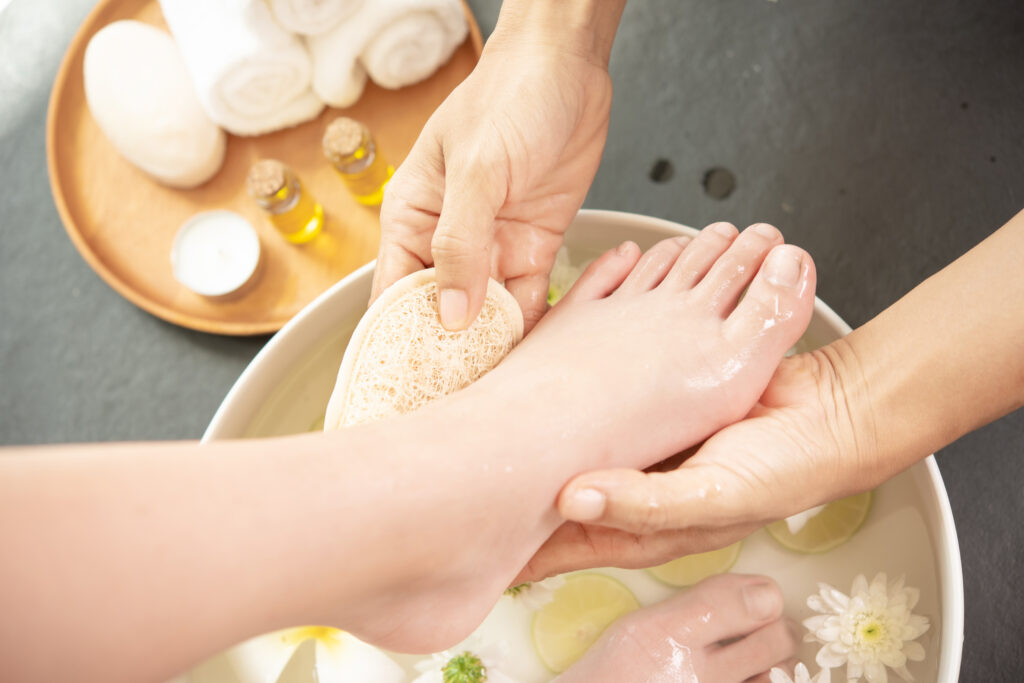 Aromatherapy Foot & Body Massage