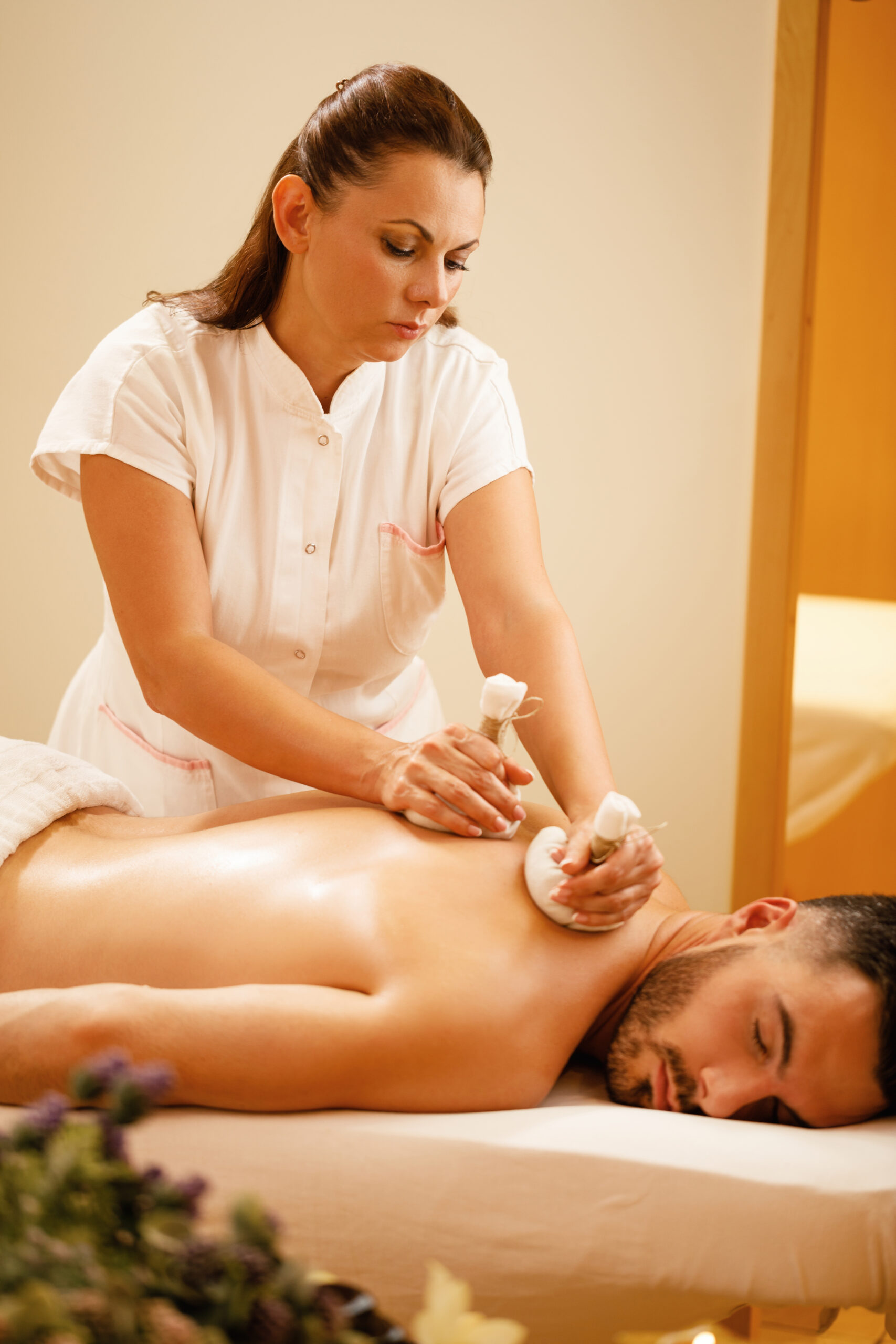 healing spa and massage relaxing therapy session